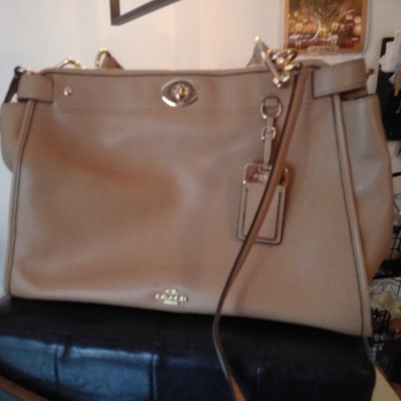 Coach bag - Picture 2 of 3